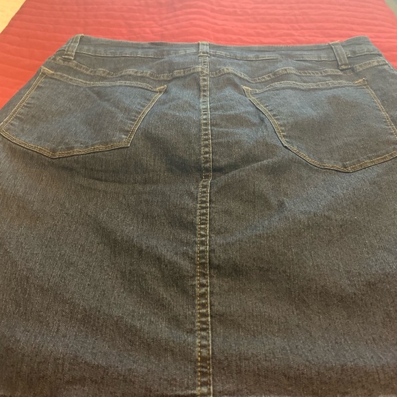 Lee Riders Blue Jean skort - Picture 6 of 6